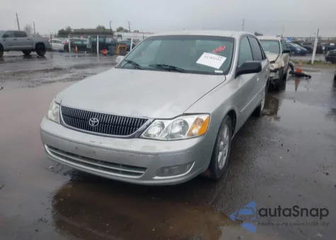 2001 Toyota Avalon Xls z USA, uszkodzony, nr VIN 4T1BF28B31U177074